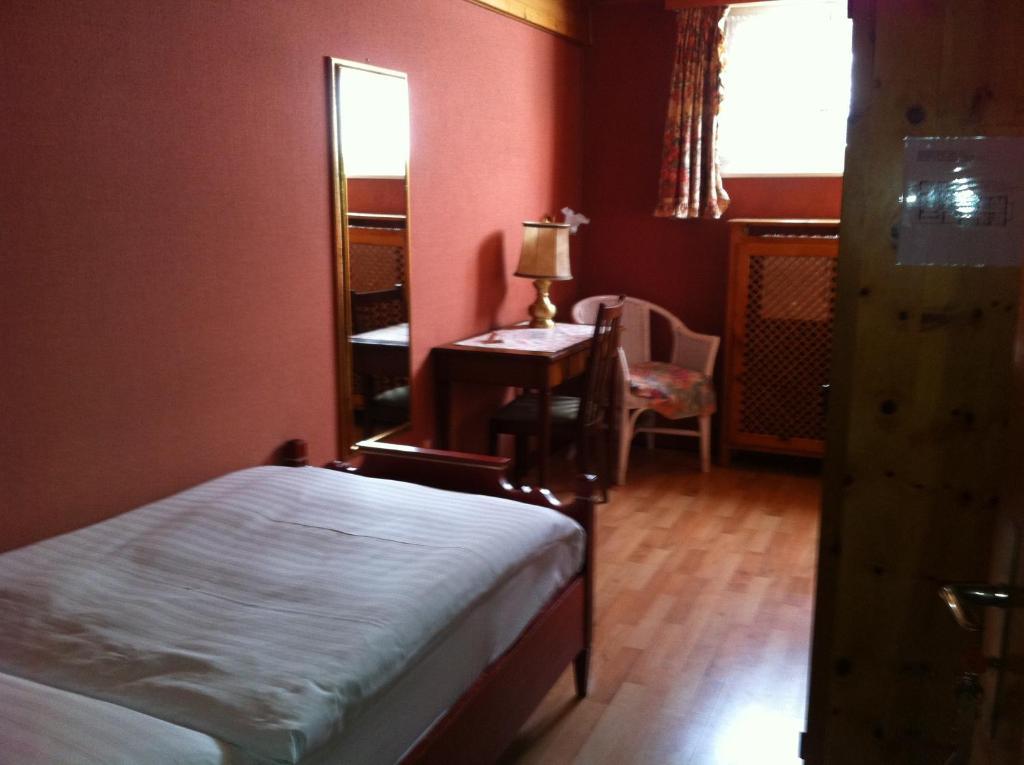 Haus Darioli Hotell Zermatt Rum bild